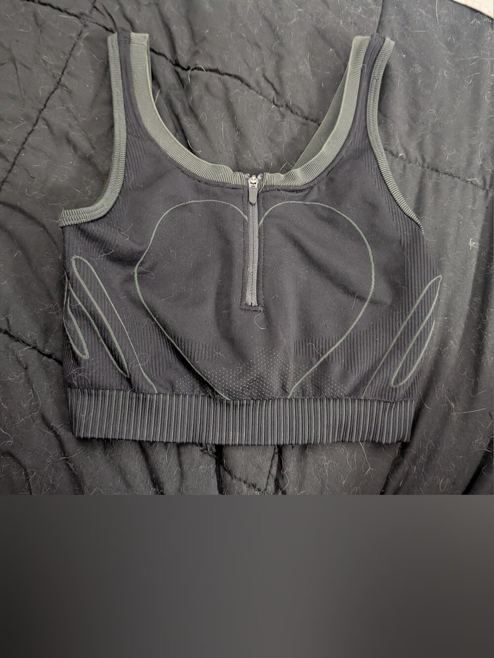 Black Gym Shark Cropped Tank Worn Once Perfect Condition Size Xs